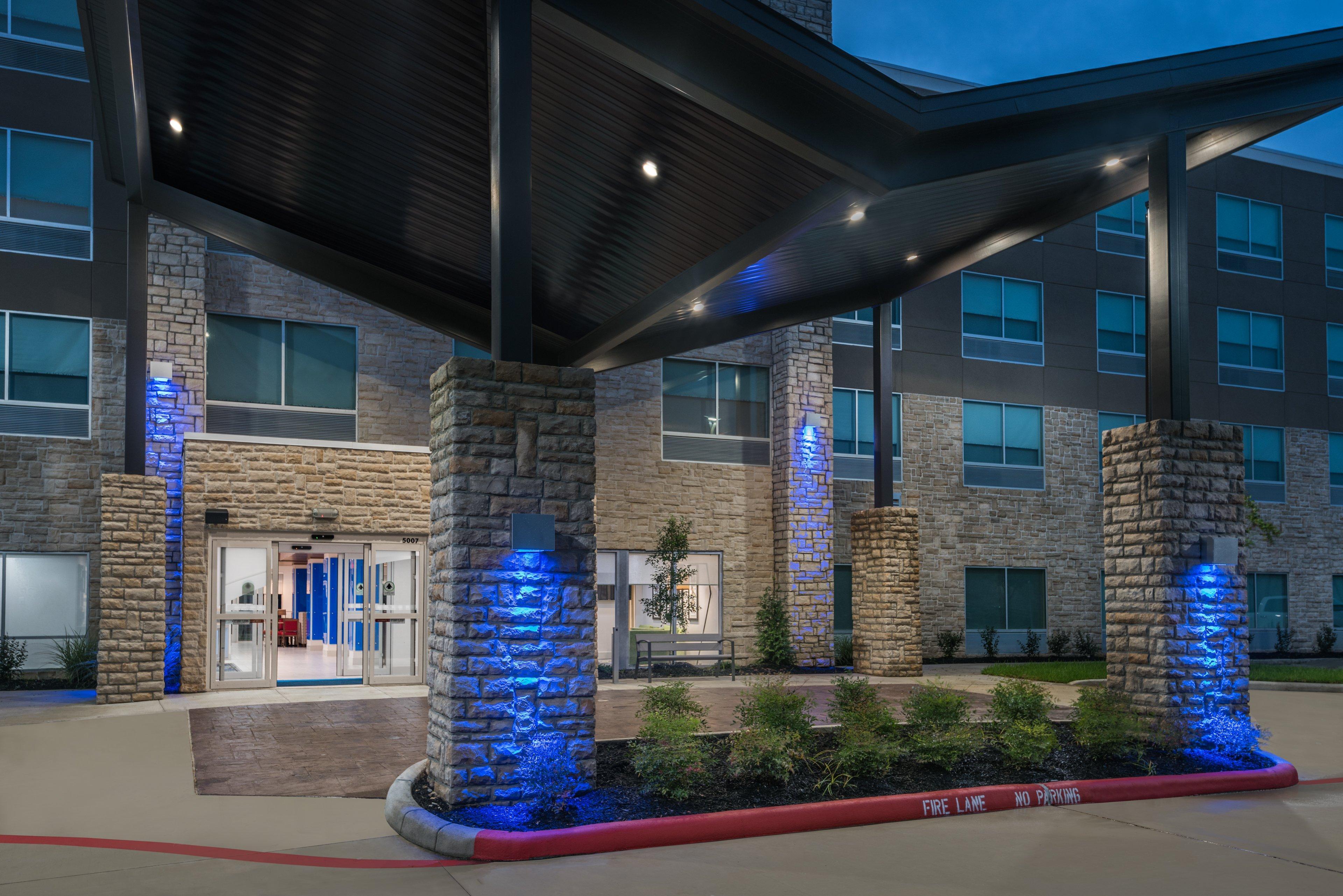 Holiday Inn Express & Suites- Sugar Land Se - Missouri City By Ihg Esterno foto